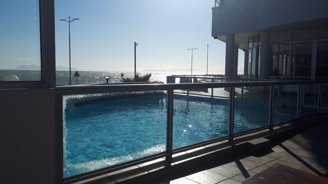 519 On Breeze Aparthotel Strand Luaran gambar